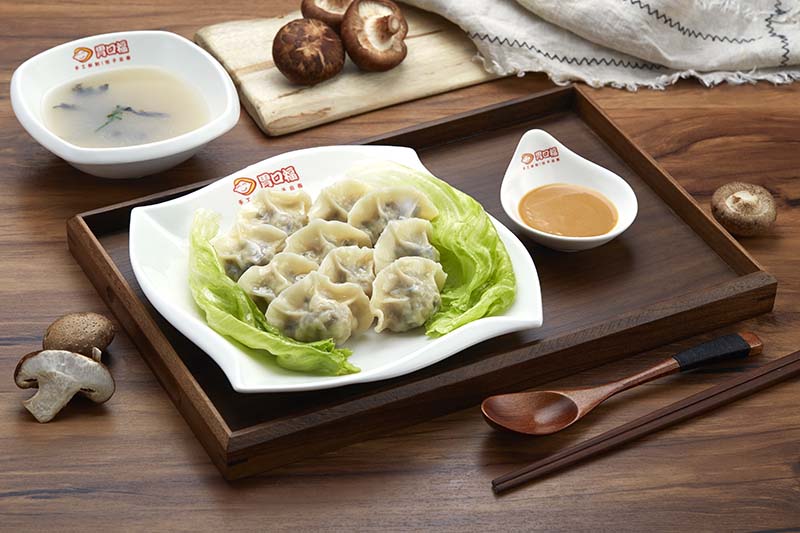 大學(xué)生開(kāi)餃子云吞店，選什么品牌怎么經(jīng)營(yíng)
